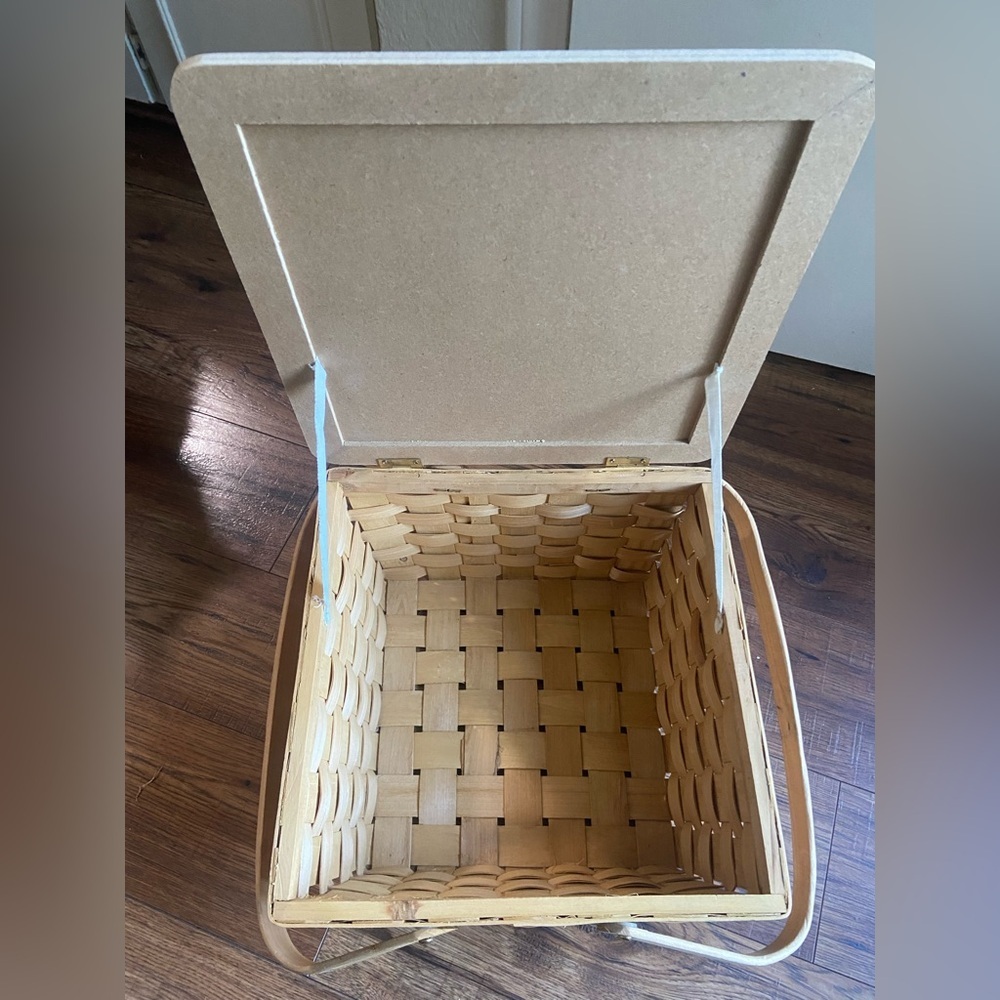 RARE Texas A&M Aggies Tailgate Picnic Basket by Becky Denny 14x14 8" Deep - Picture 3 of 7